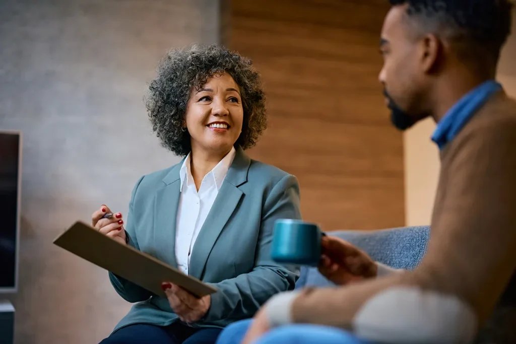 Empowering Expat Insights